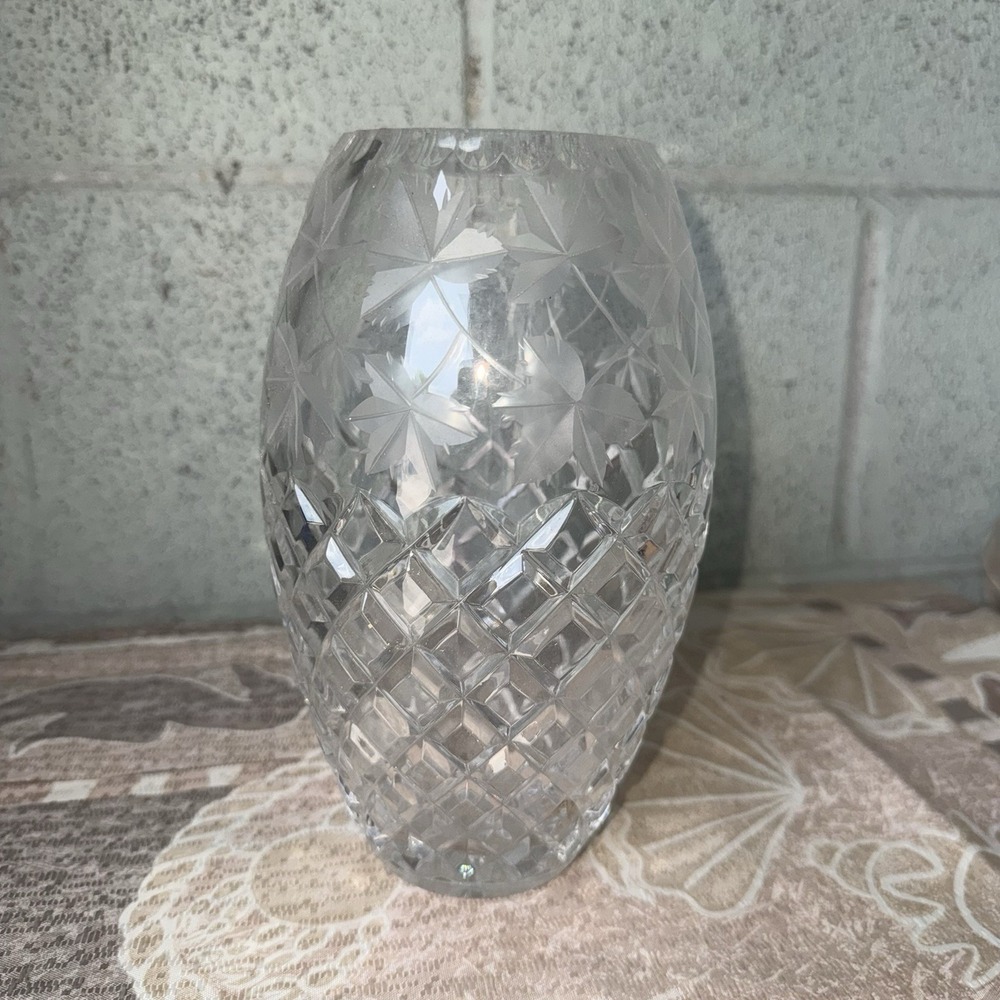 Hawkes Brilliant cut crystal Maple Leaf Vase